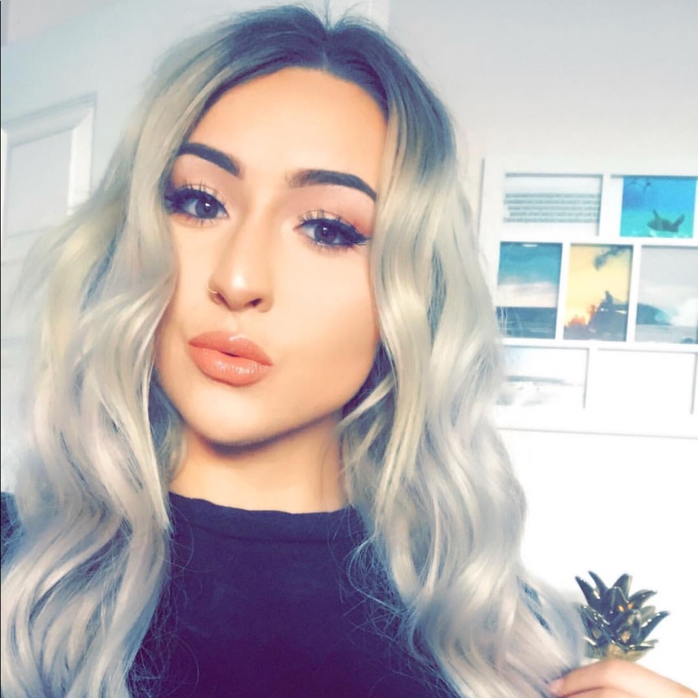 Meet your Posher, Grazia